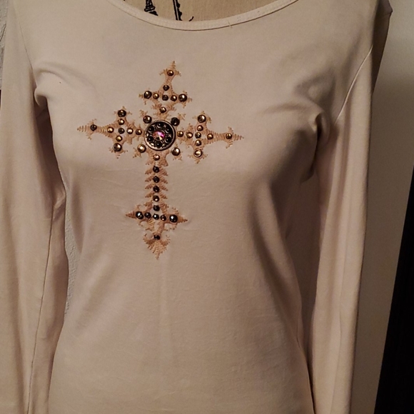 Top - Picture 2 of 4